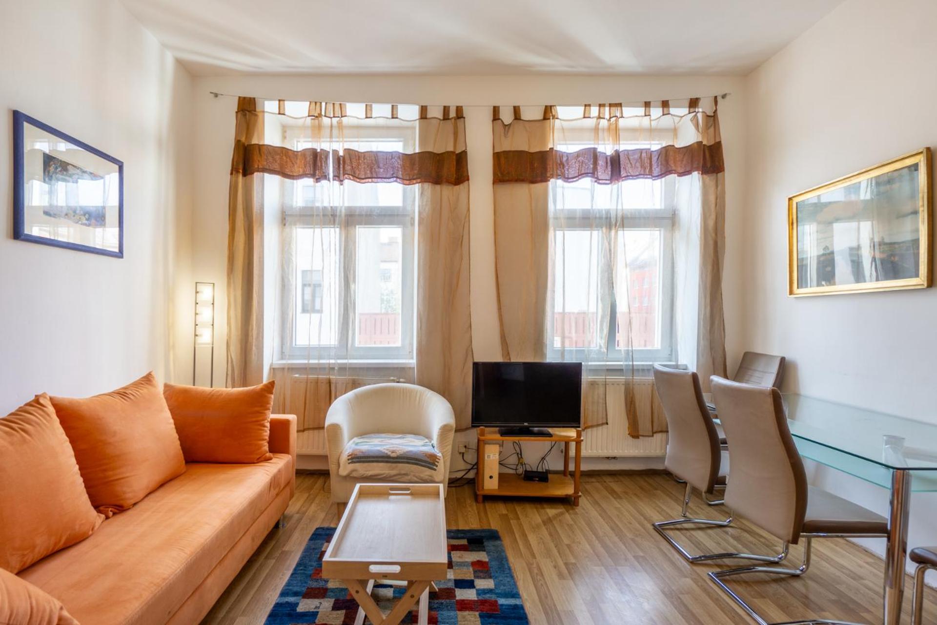 Apartment 5 Stops Away From City-Centre Bécs Kültér fotó